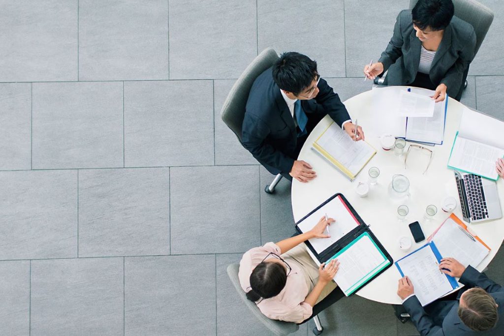 Business Expert Guidance to Legal Consultation for Compliance with Indonesian Regulations